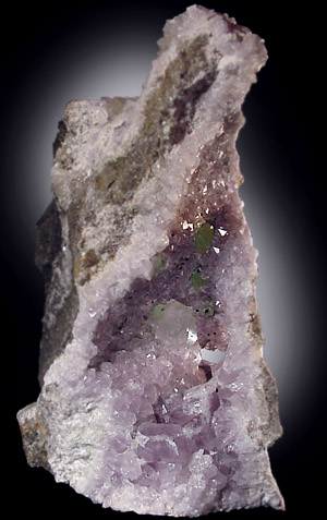 Mineral Specimens: Quartz var. Amethyst, Prehnite, Calcite from Upper New Street Quarry, Paterson, New Jersey